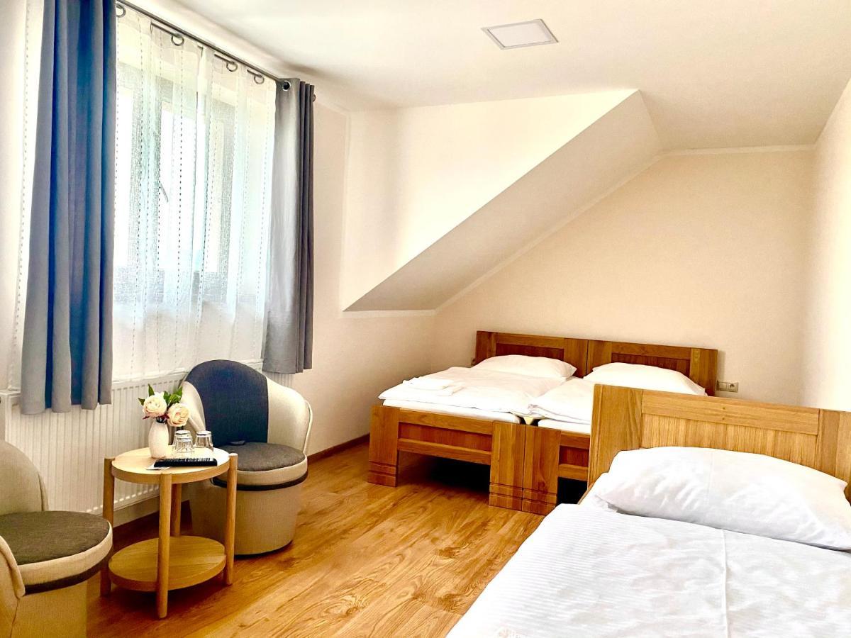Penzion Pod Tureckom Hotel Trenčianske Bohuslavice Екстериор снимка